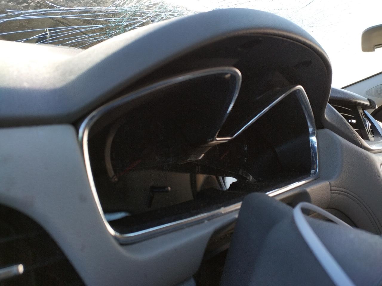 Photo 8 from auction – 2015 CHEVROLET TRAVERSE L with VIN 1GNKRFED5FJ106404