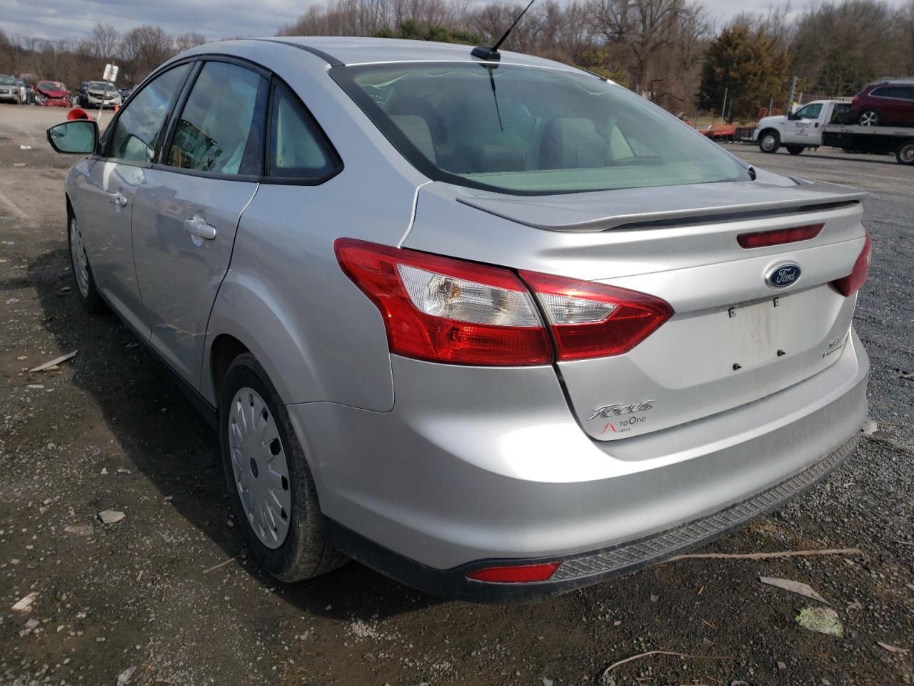 Photo 3 from auction – 2013 FORD FOCUS SE with VIN 1FADP3F27DL193507