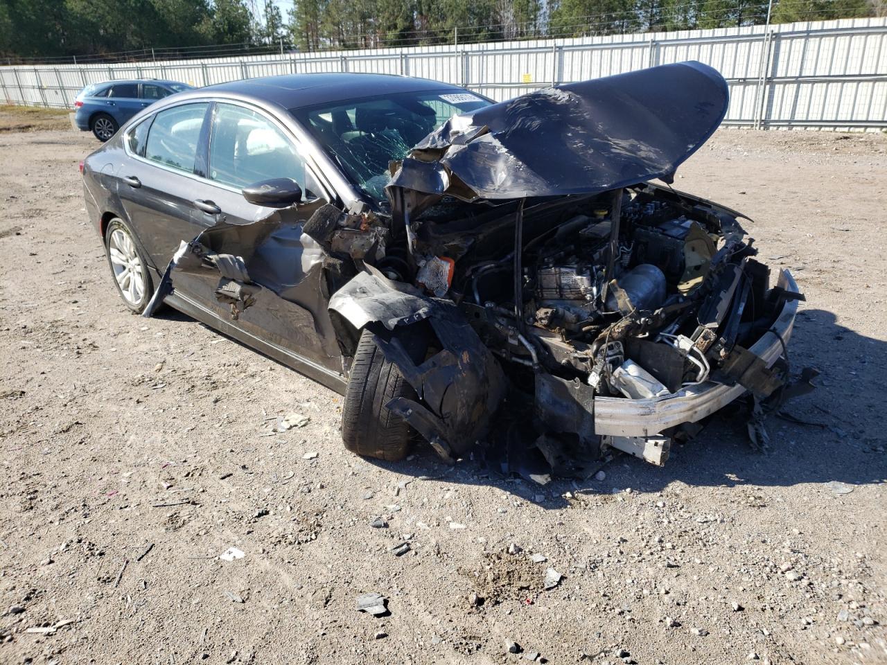 CHRYSLER 200 LIMITE 2015 with VIN 1C3CCCAB1FN587749 - Photo from auction