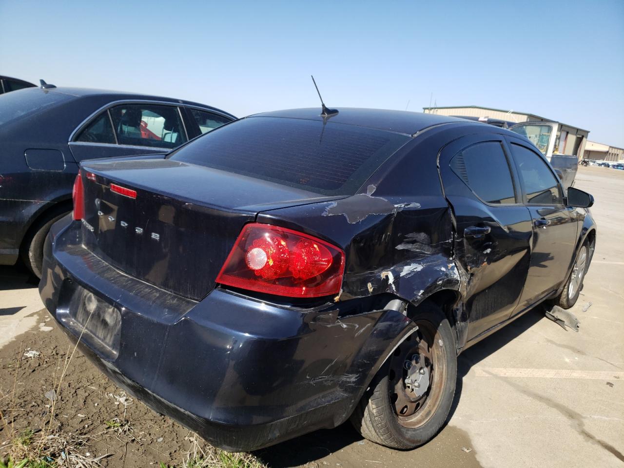Foto 4 de la subasta – 2012 DODGE AVENGER SE con VIN 1C3CDZABXCN243896