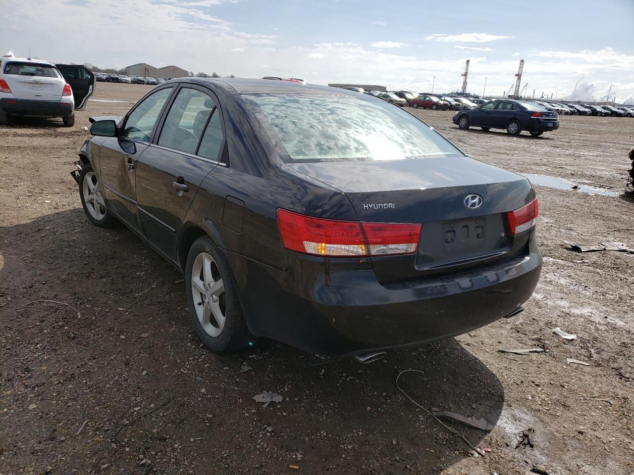 Photo 3 from auction – 2007 HYUNDAI SONATA SE with VIN 5NPEU46FX7H181943