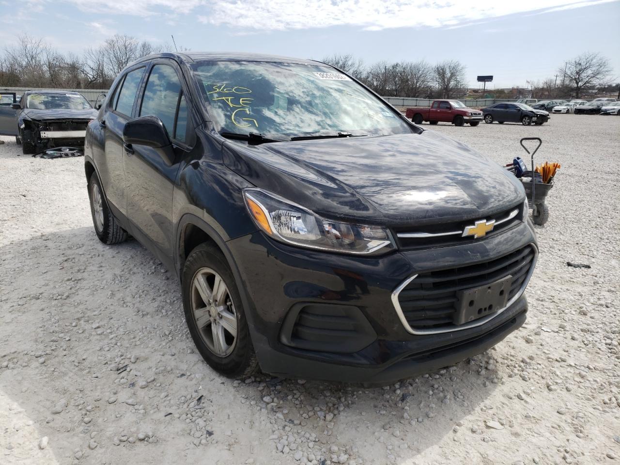 CHEVROLET TRAX LS 2019 with VIN 3GNCJKSB3KL359151 - Photo from auction