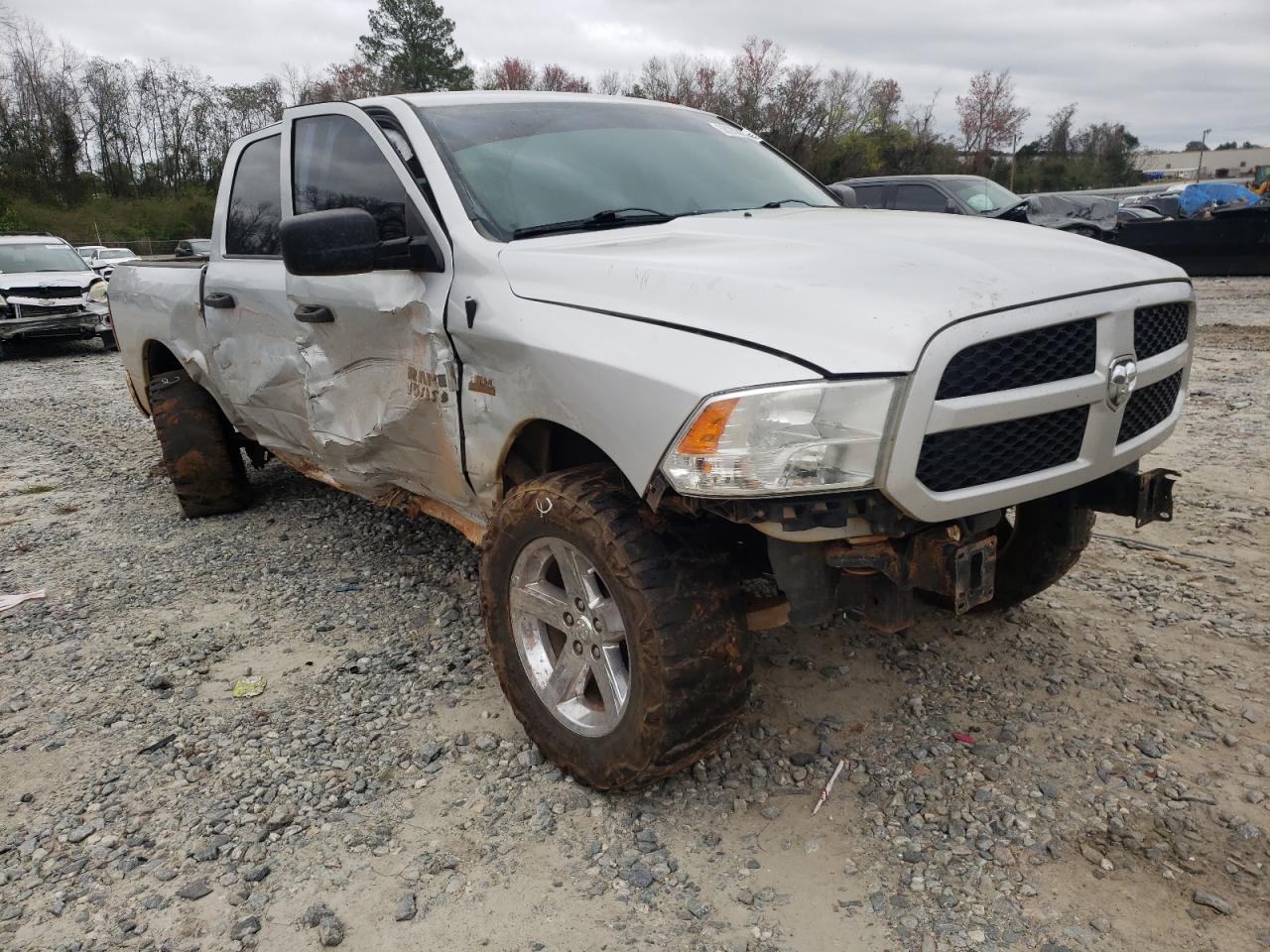 RAM 1500 ST 2015 with VIN 1C6RR6KT5FS565100 - Photo from auction