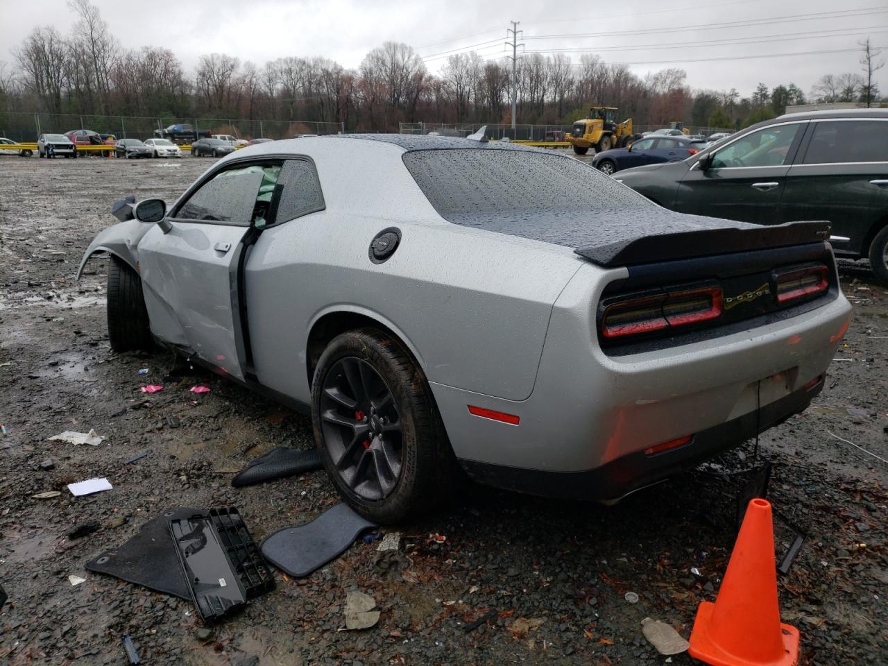 Photo 3 from auction – 2020 DODGE CHALLENGER with VIN 2C3CDZFJXLH179450