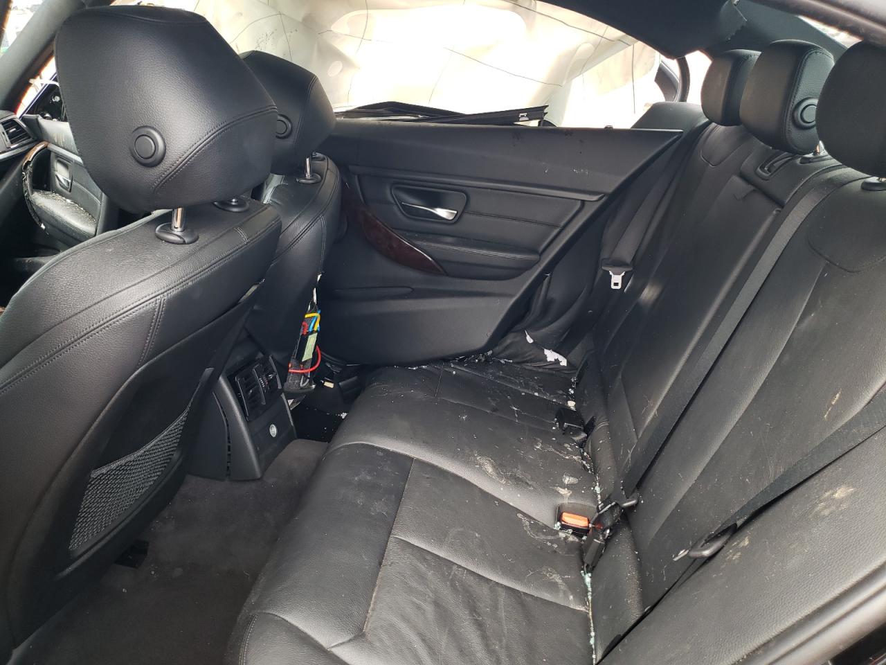 Photo 6 from auction – 2013 BMW 335 I with VIN WBA3A9C52DF475879