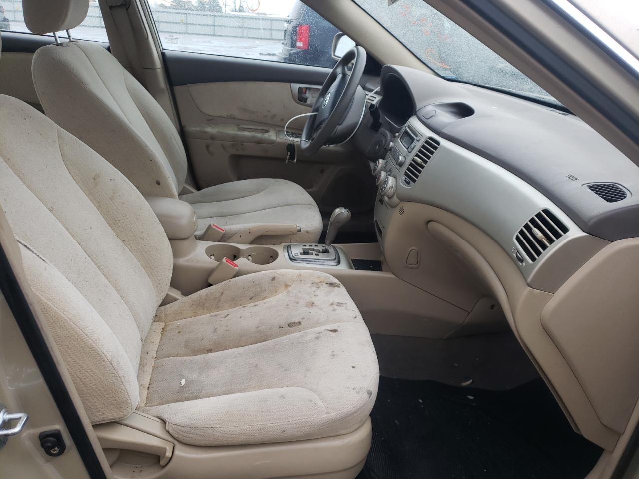 Photo 5 from auction – 2008 KIA OPTIMA LX with VIN KNAGE123085236219