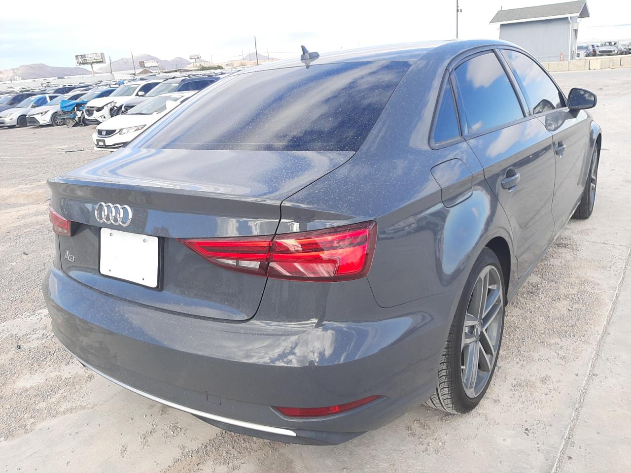 Photo 4 from auction – 2017 AUDI A3 PREMIUM with VIN WAUAUGFF2H1036594