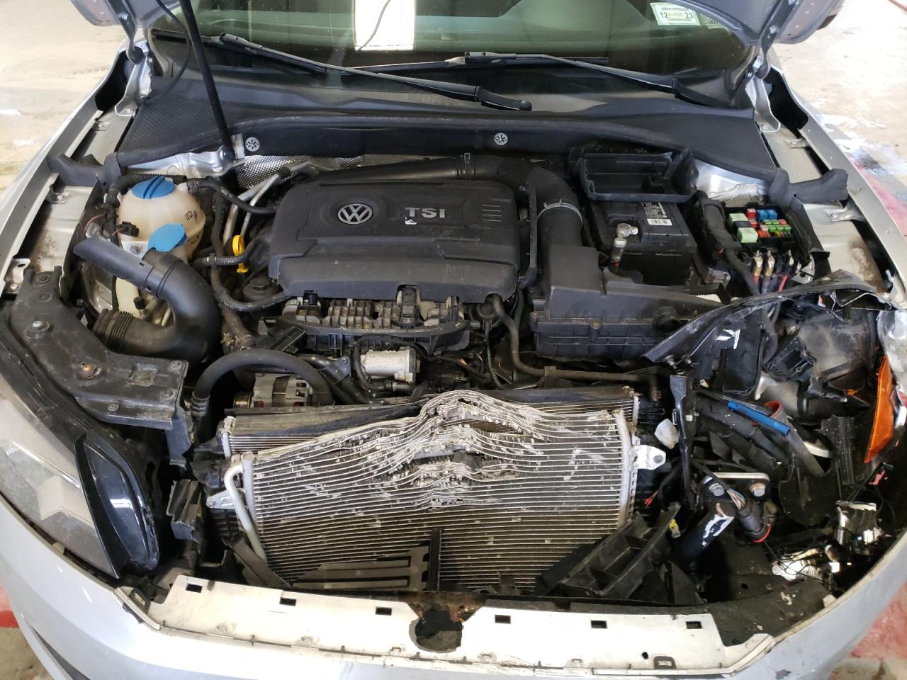 Photo 7 from auction – 2014 VOLKSWAGEN PASSAT S with VIN 1VWAT7A32EC049815