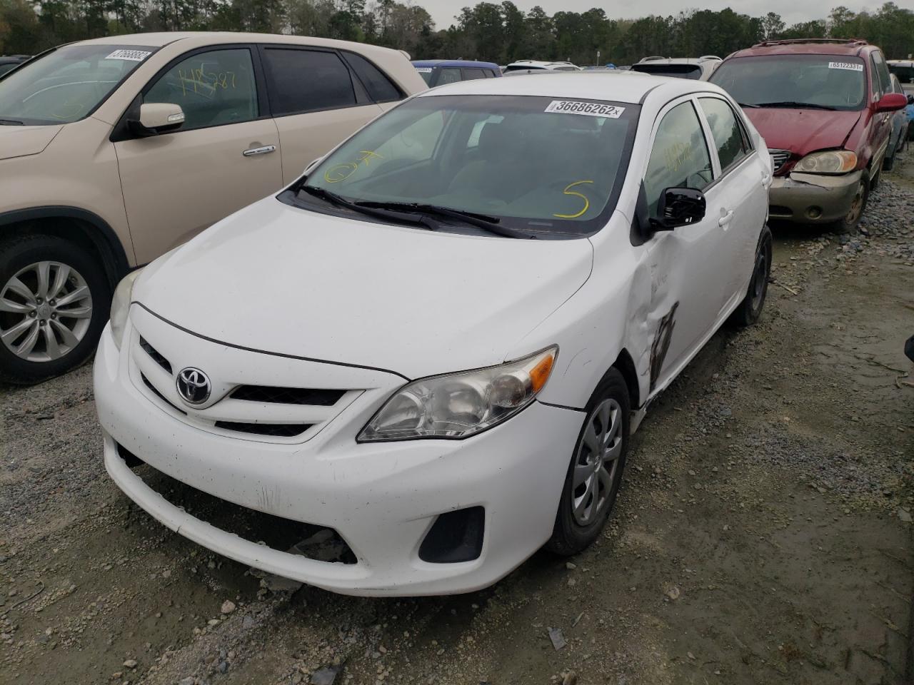 Photo 2 from auction – 2013 TOYOTA COROLLA with VIN 2T1BU4EE1DC117705