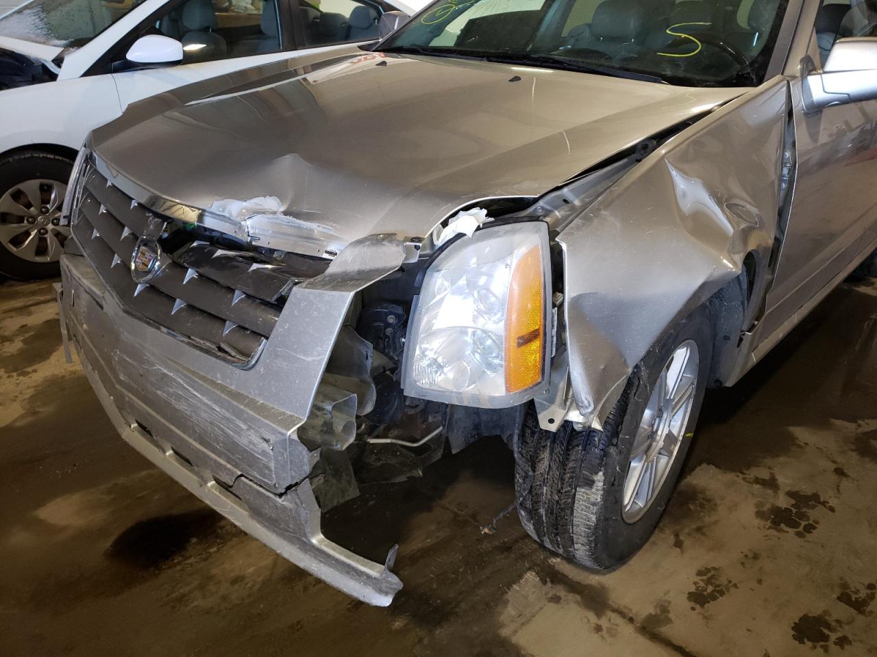 Foto 9 de la subasta – 2005 CADILLAC SRX con VIN 1GYEE637950104748