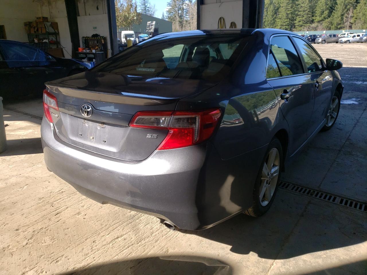 Photo 4 from auction – 2014 TOYOTA CAMRY L with VIN 4T1BF1FK8EU416718