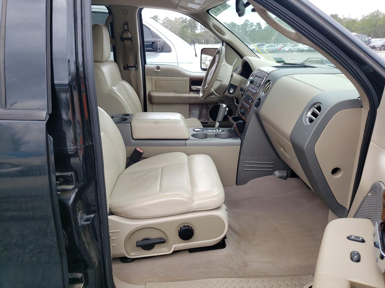 Photo 5 from auction – 2004 FORD F150 SUPER with VIN 1FTPW12584KD18258