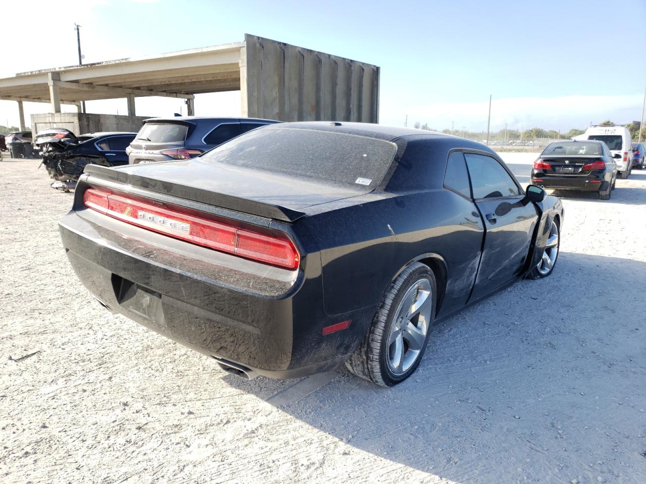 Photo 4 from auction – 2014 DODGE CHALLENGER with VIN 2C3CDYBT9EH304443