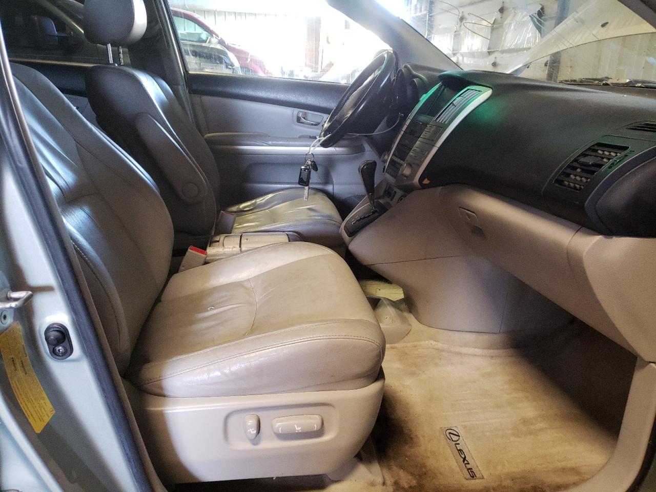Photo 5 from auction – 2006 LEXUS RX 400 with VIN JTJHW31U760025701