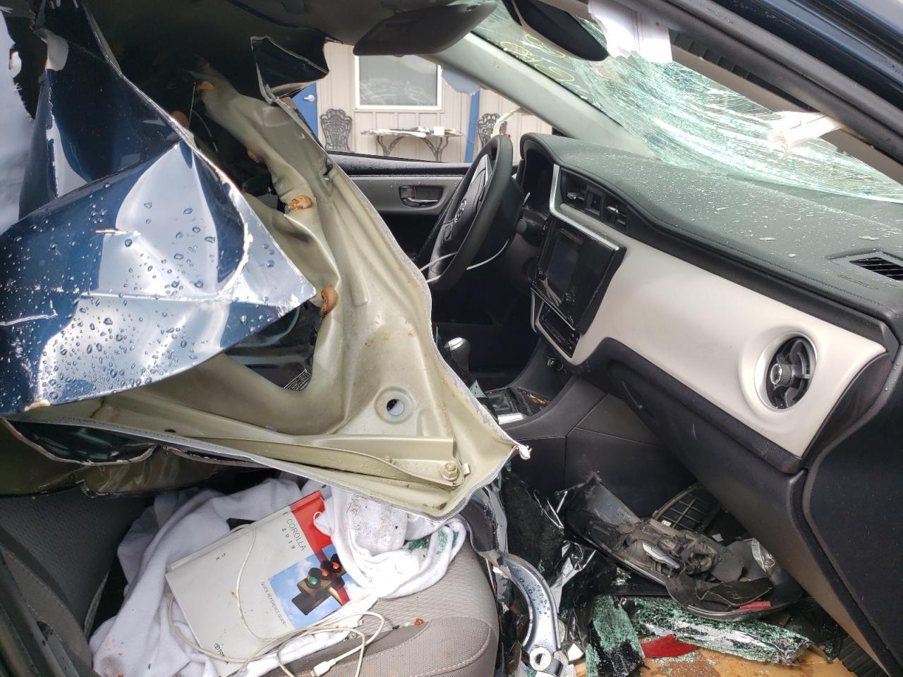 Photo 5 from auction – 2019 TOYOTA COROLLA L with VIN 2T1BURHE1KC204655