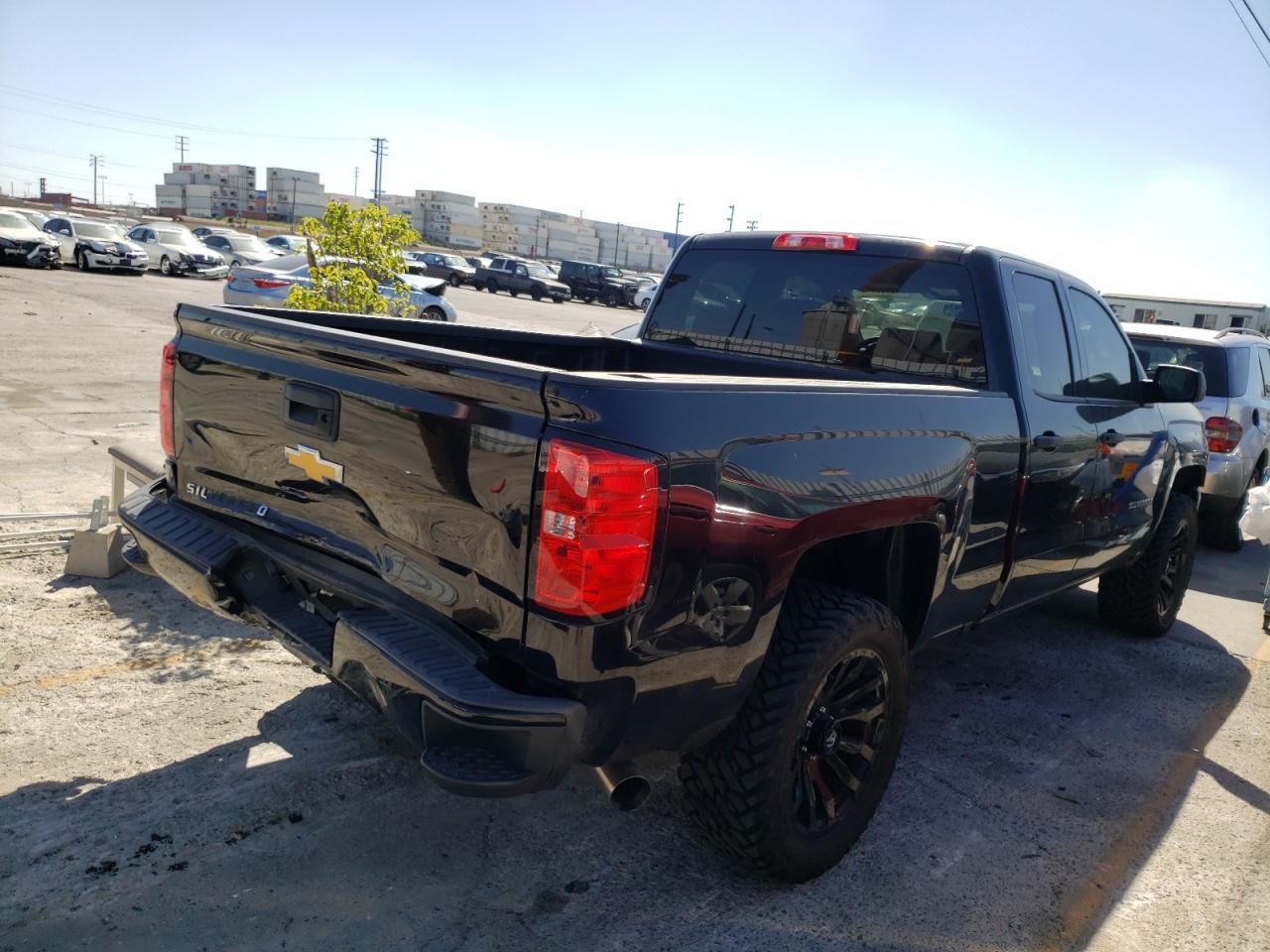 Photo 4 from auction – 2017 CHEVROLET SILVERADO with VIN 1GCRCPECXHZ356666