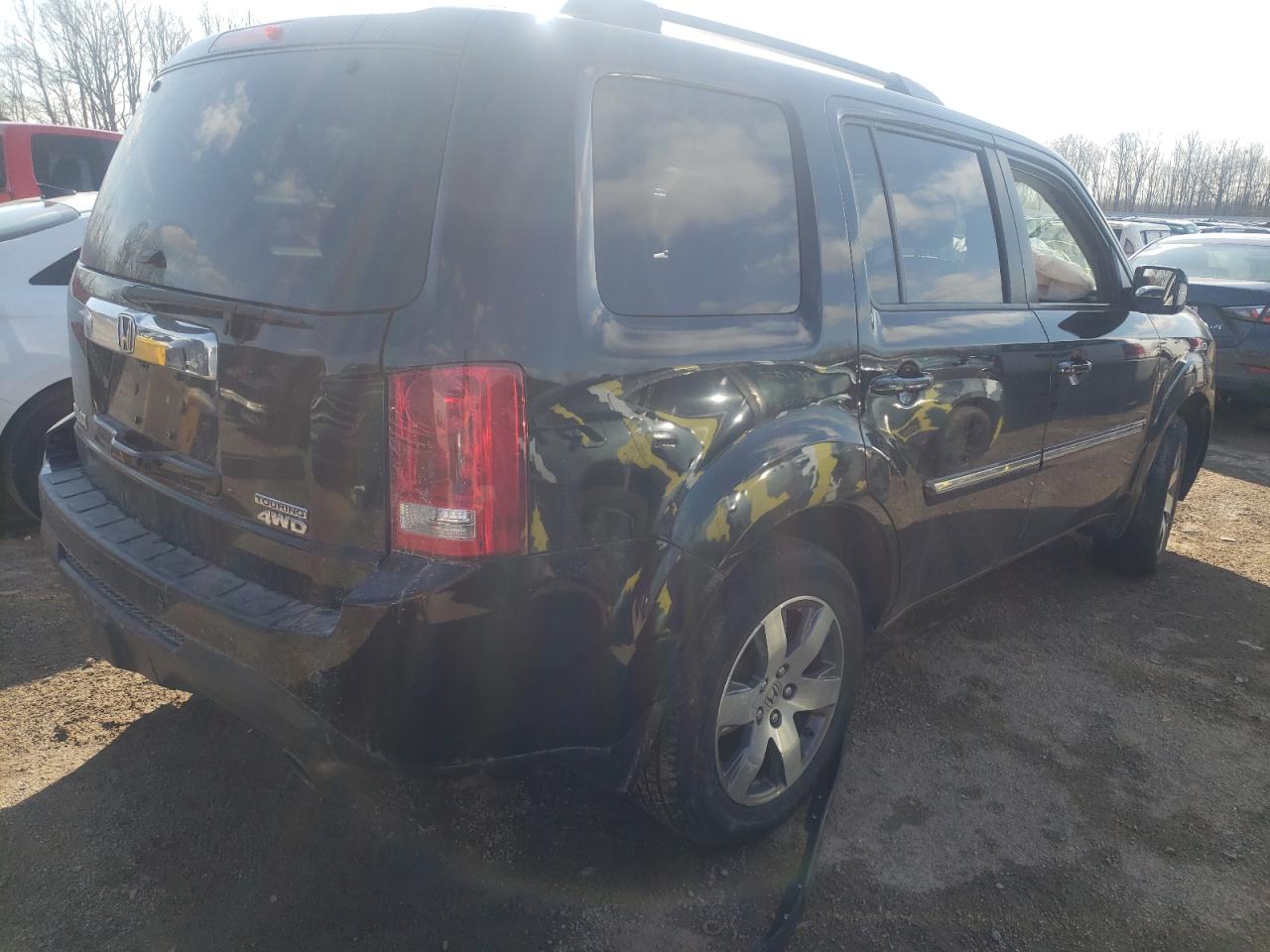 Photo 4 from auction – 2014 HONDA PILOT TOUR with VIN 5FNYF4H98EB019710
