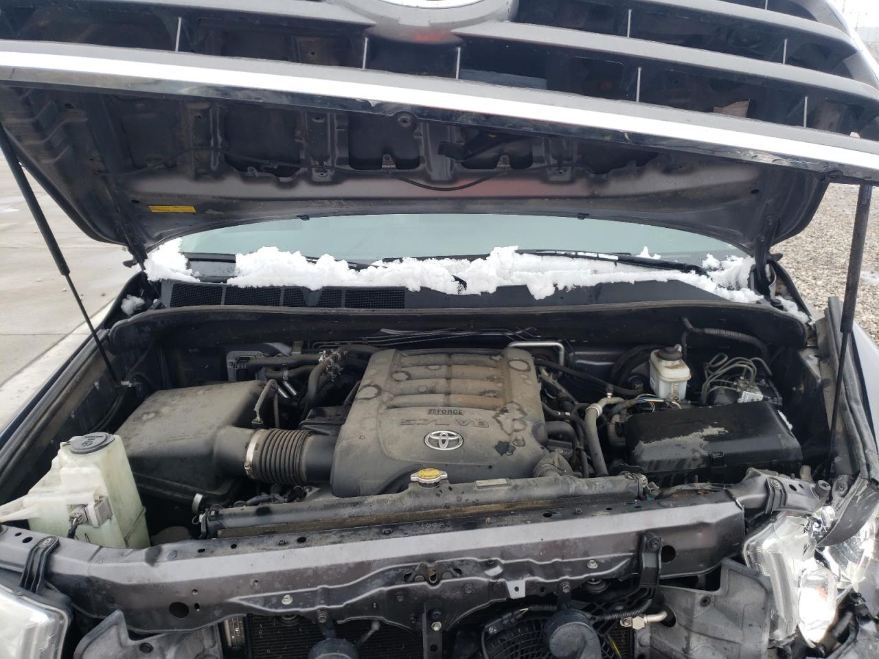 Photo 7 from auction – 2011 TOYOTA SEQUOIA SR with VIN 5TDBY5G15BS052849