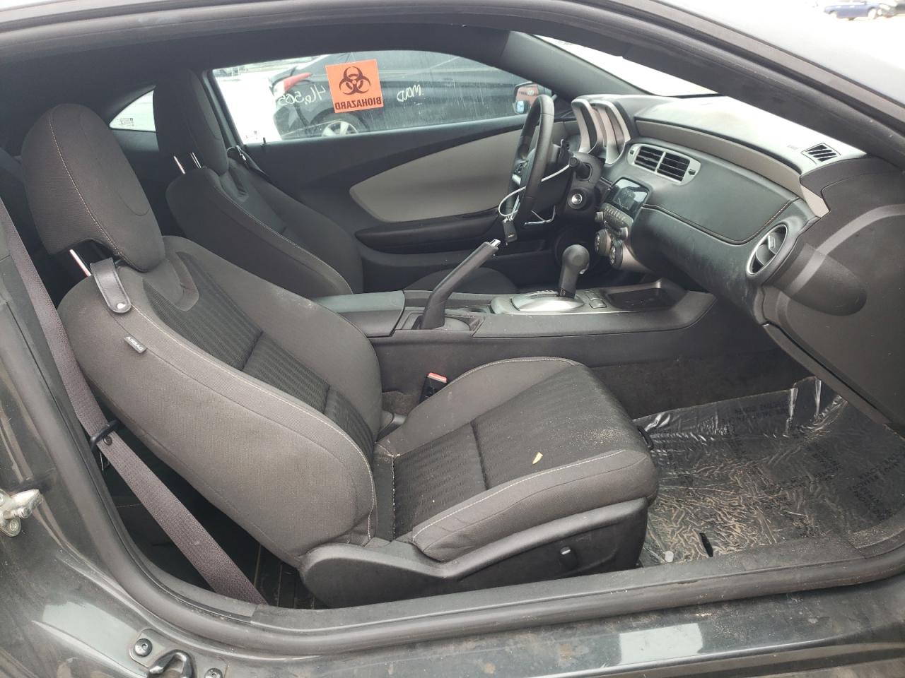 Photo 5 from auction – 2015 CHEVROLET CAMARO LS with VIN 2G1FB1E32F9171613