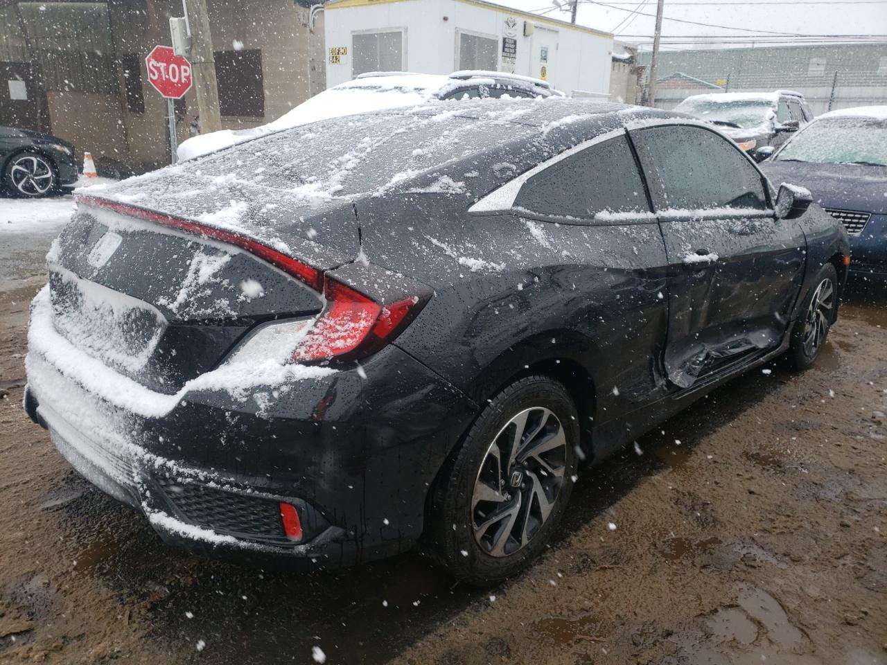 Photo 4 from auction – 2016 HONDA CIVIC LX with VIN 2HGFC4B58GH307778