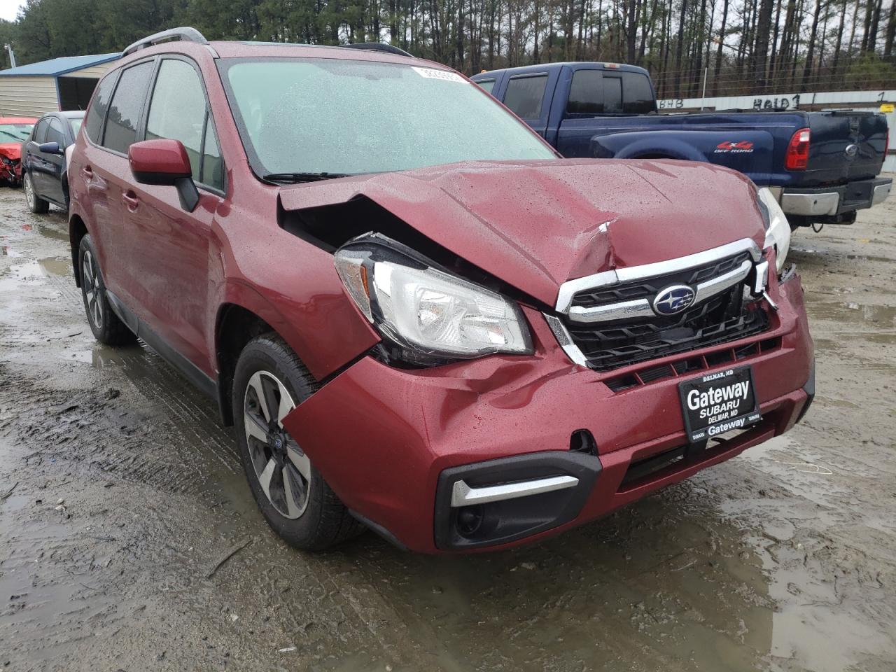SUBARU FORESTER 2 2017 with VIN JF2SJAEC3HH520271 - Photo from auction