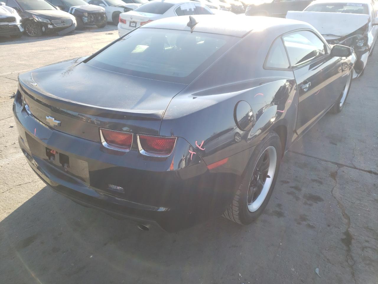 Photo 4 from auction – 2013 CHEVROLET CAMARO LS with VIN 2G1FA1E3XD9191530