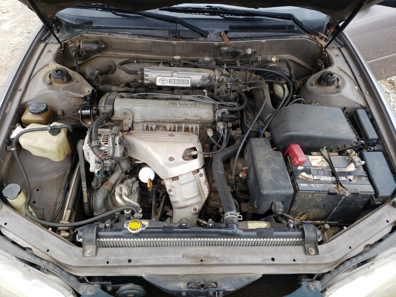 Photo 7 from auction – 1995 TOYOTA CAMRY LE with VIN 4T1SK12E1SU641022