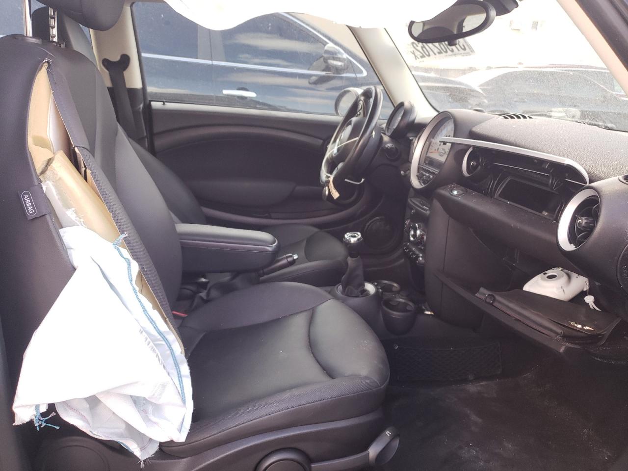 Photo 5 from auction – 2013 MINI COOPER with VIN WMWSU3C51DT372213