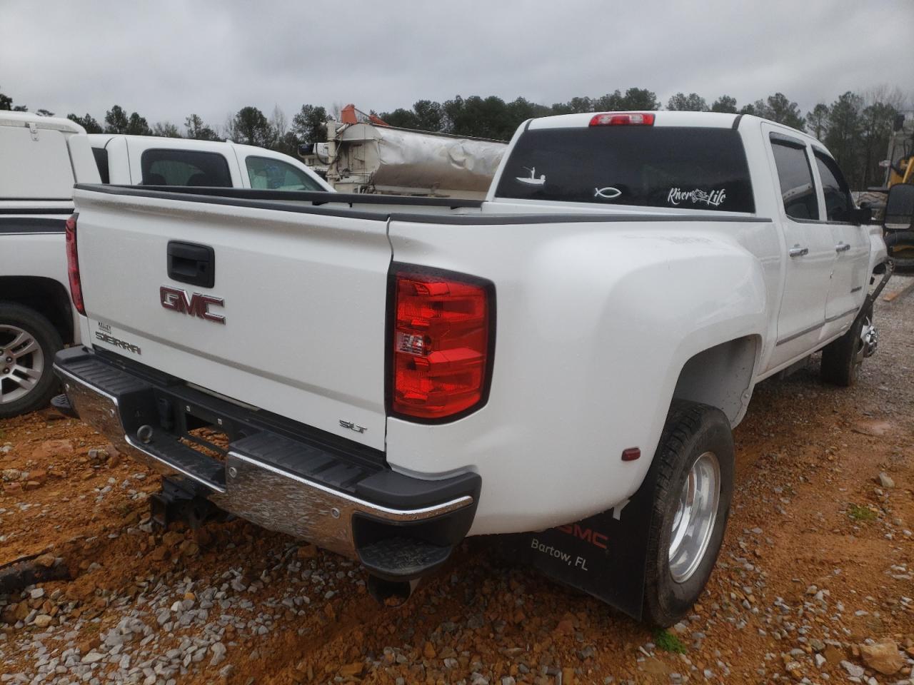Photo 4 from auction – 2015 GMC SIERRA K35 with VIN 1GT423C83FF128625