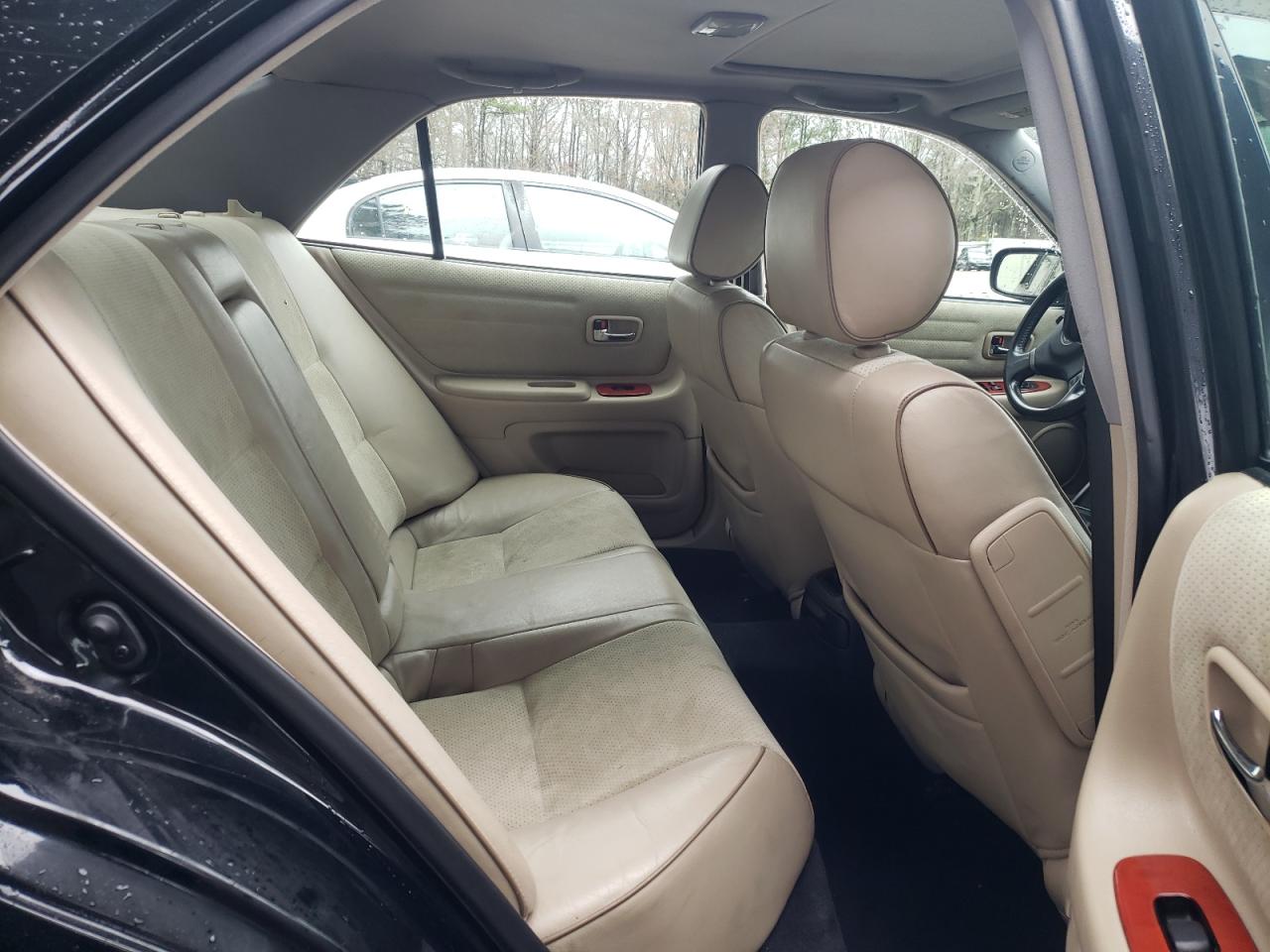 Photo 6 from auction – 2003 LEXUS IS 300 with VIN JTHBD192130066681
