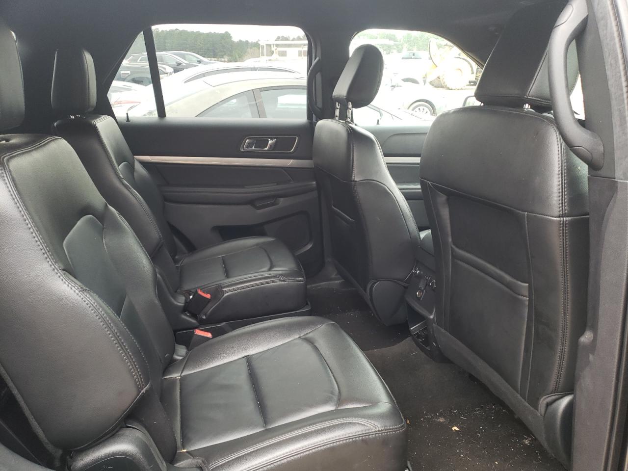 Photo 6 from auction – 2018 FORD EXPLORER X with VIN 1FM5K7D81JGB74625