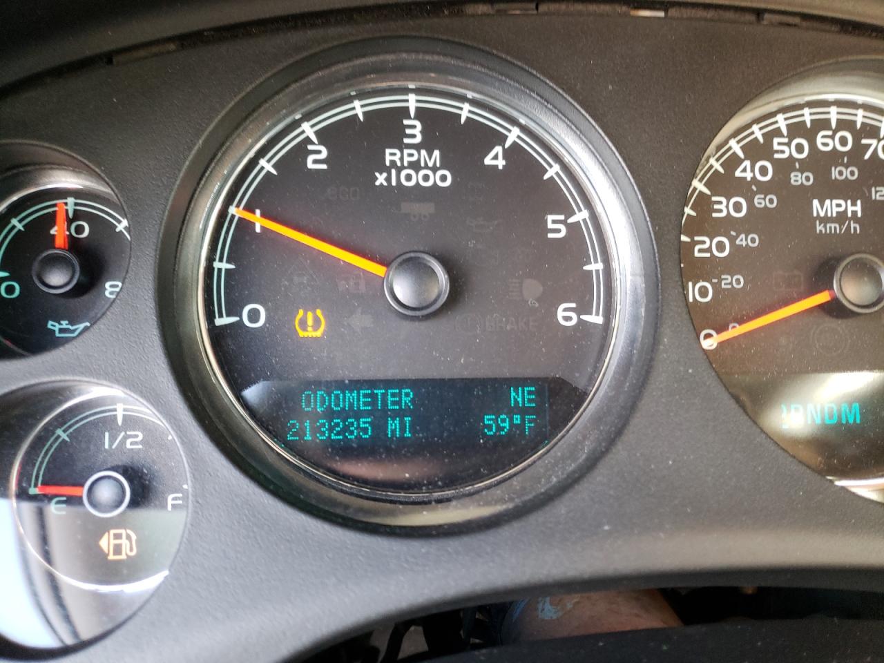 Photo 8 from auction – 2010 CHEVROLET AVALANCHE with VIN 3GNVKEE09AG224068
