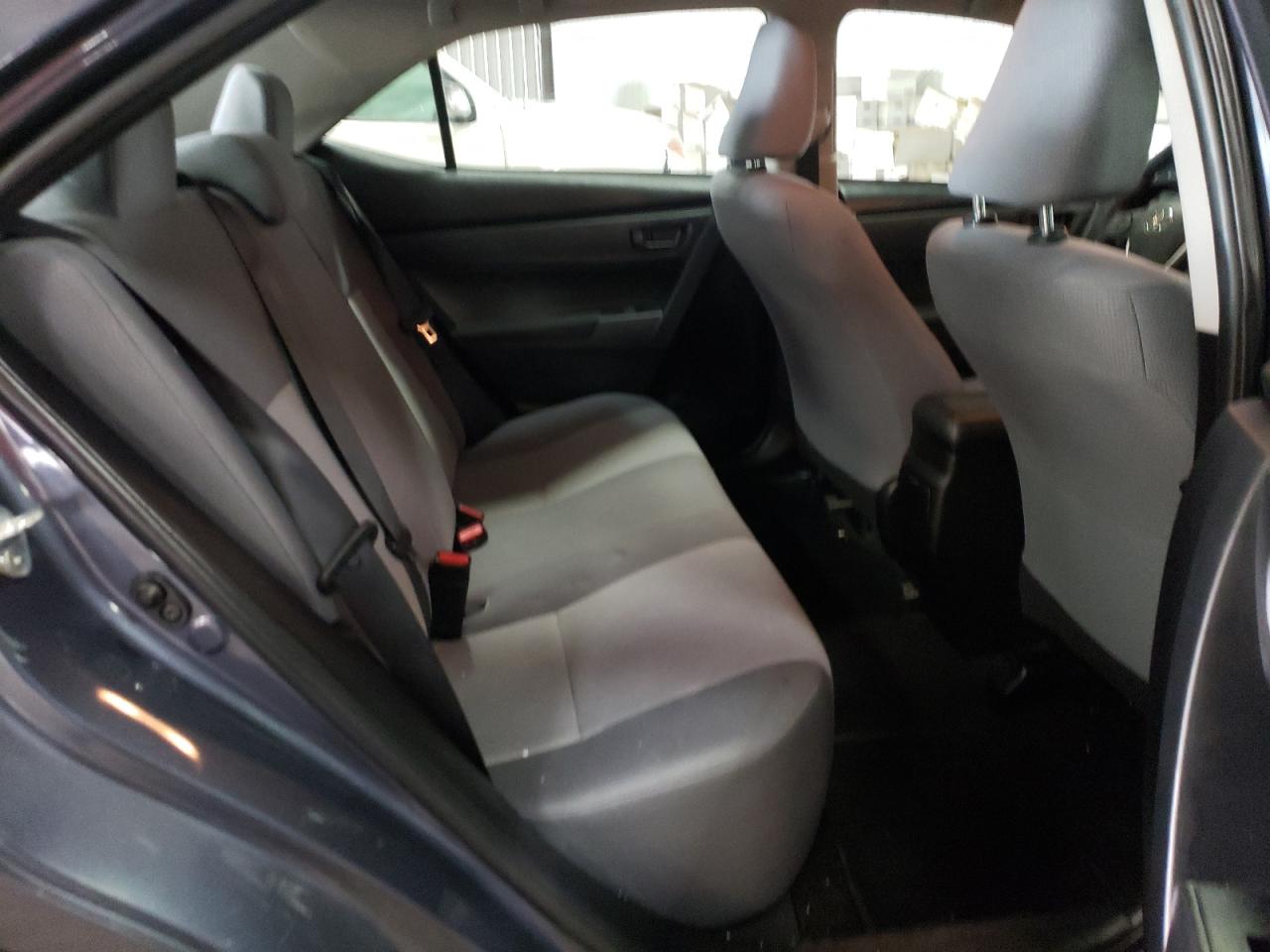 Photo 6 from auction – 2017 TOYOTA COROLLA L with VIN 5YFBURHE6HP587503