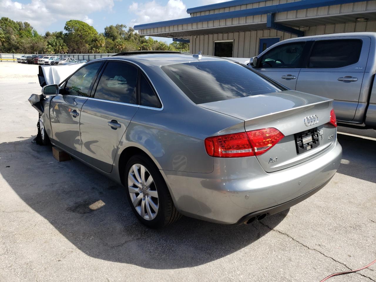 Foto 3 de la subasta – 2010 AUDI A4 PREMIUM con VIN WAUEFAFL5AN013453