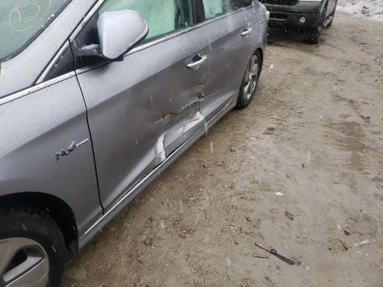 Photo 9 from auction – 2016 HYUNDAI SONATA HYB with VIN KMHE34L18GA029044