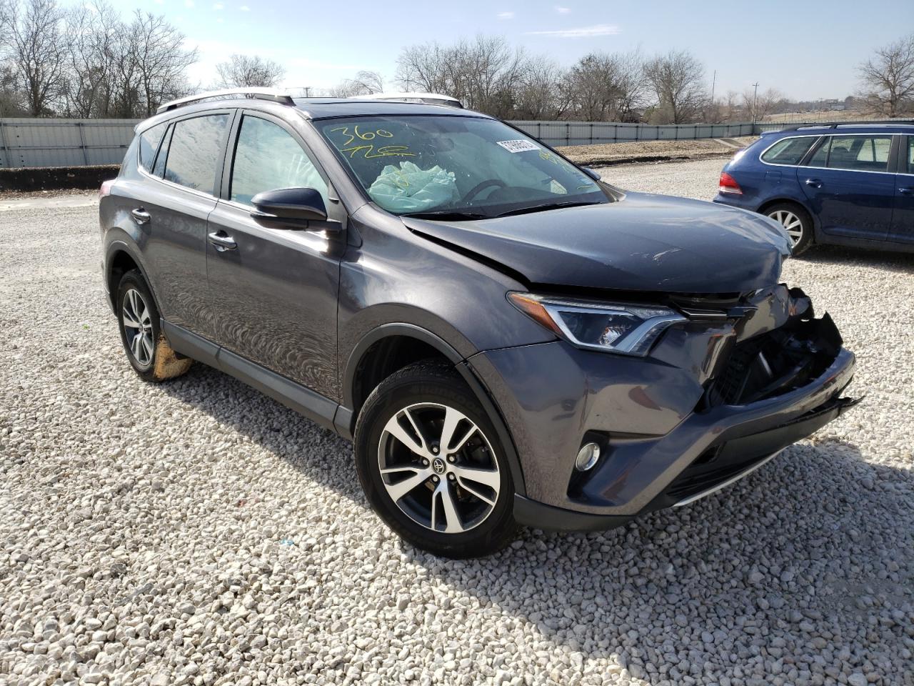 Photo 1 from auction – 2016 TOYOTA RAV4 XLE with VIN 2T3WFREV2GW280222