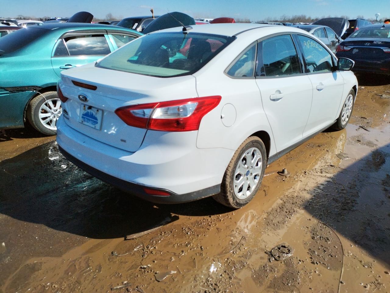 Photo 4 from auction – 2012 FORD FOCUS SE with VIN 1FAHP3F22CL268372
