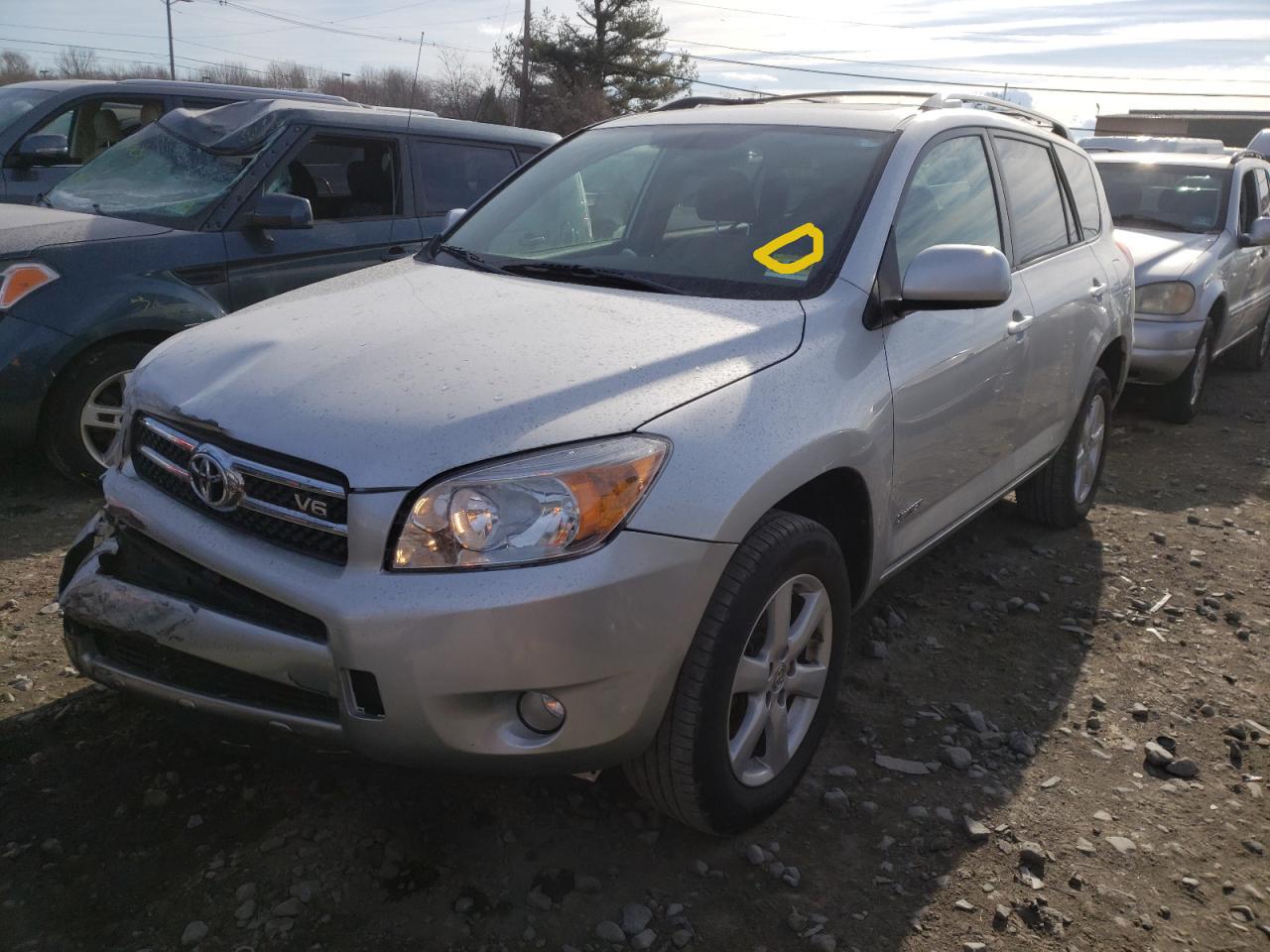 Photo 2 from auction – 2007 TOYOTA RAV4 with VIN JTMBK34V475020209