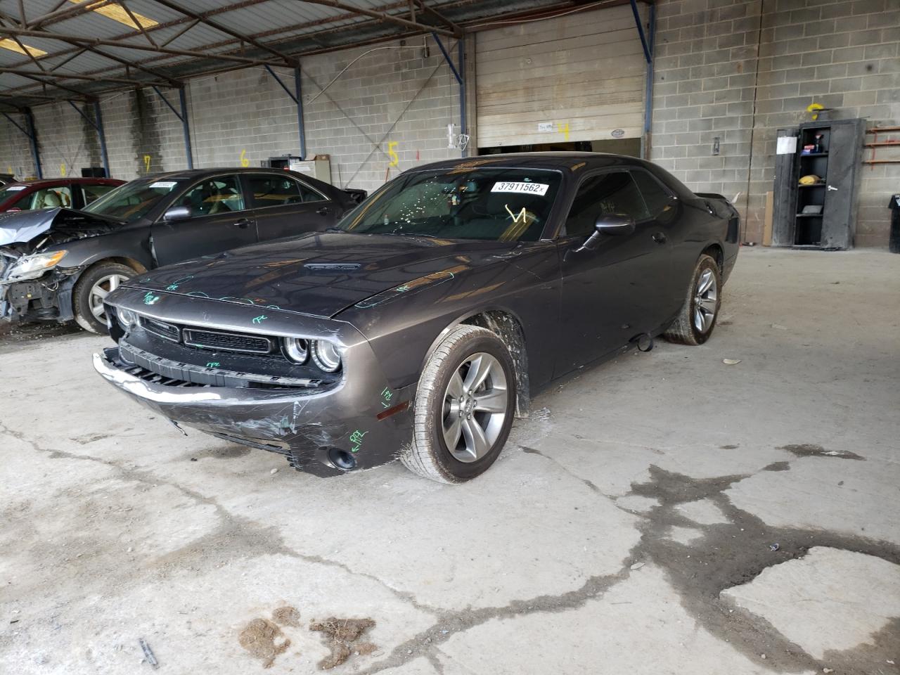 Photo 2 from auction – 2019 DODGE CHALLENGER with VIN 2C3CDZAG8KH744143