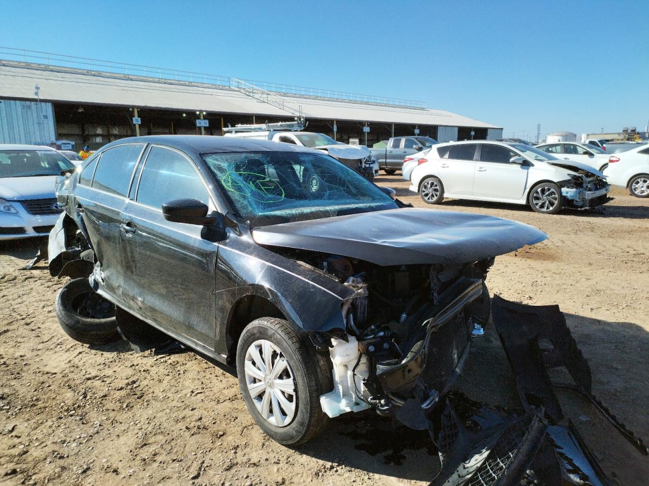 Photo 1 from auction – 2014 VOLKSWAGEN JETTA BASE with VIN 3VW2K7AJ3EM445627