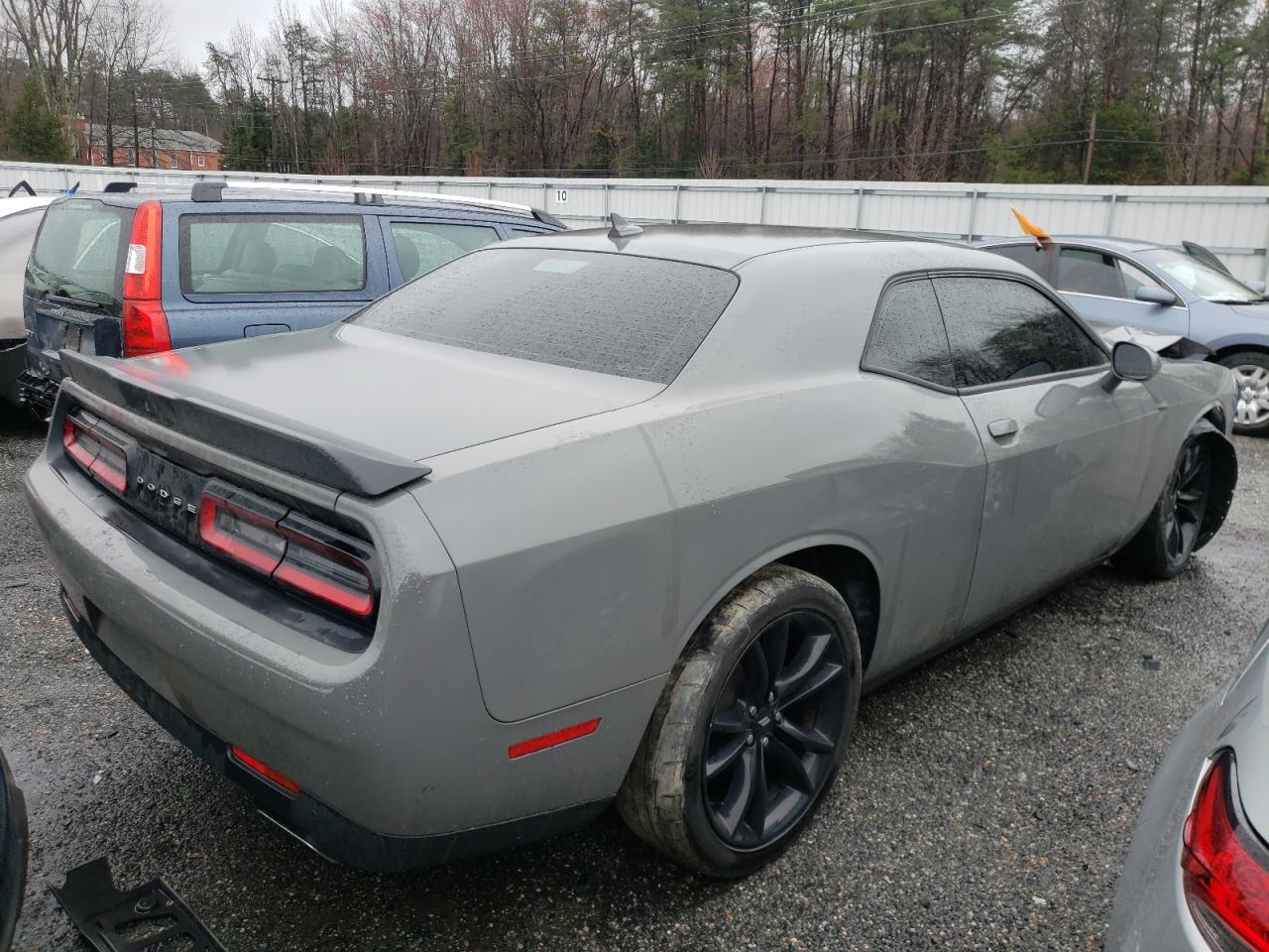 Photo 4 from auction – 2018 DODGE CHALLENGER with VIN 2C3CDZAG9JH251554