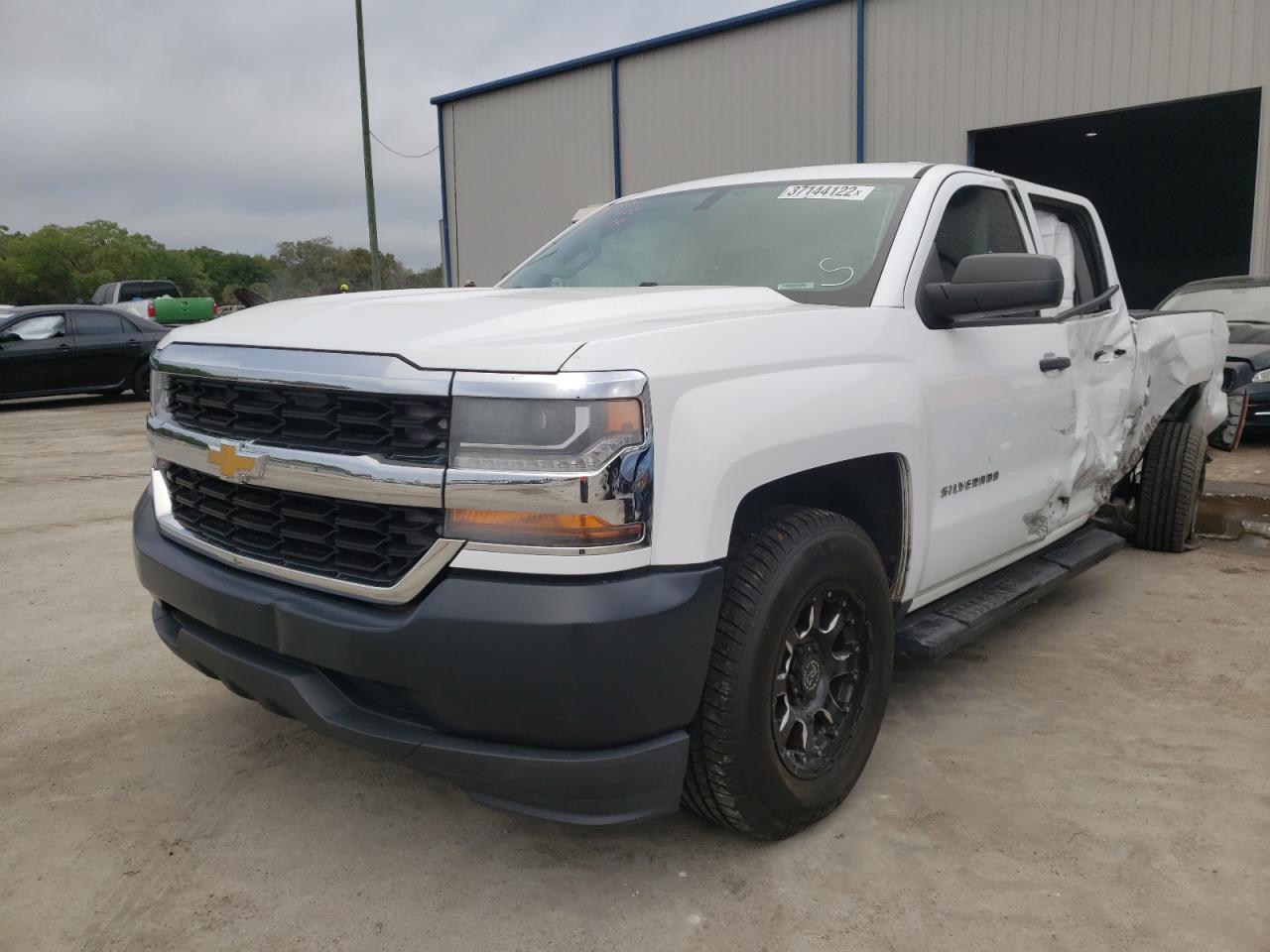 Photo 2 from auction – 2016 CHEVROLET SILVERADO with VIN 3GCPCNEC4GG192180