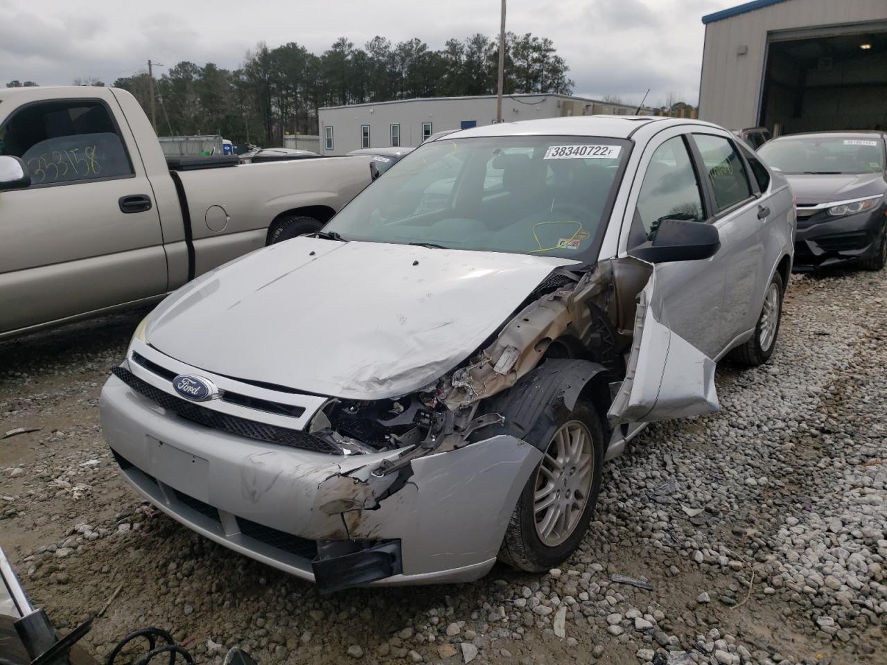 Photo 2 from auction – 2010 FORD FOCUS SE with VIN 1FAHP3FN2AW238648