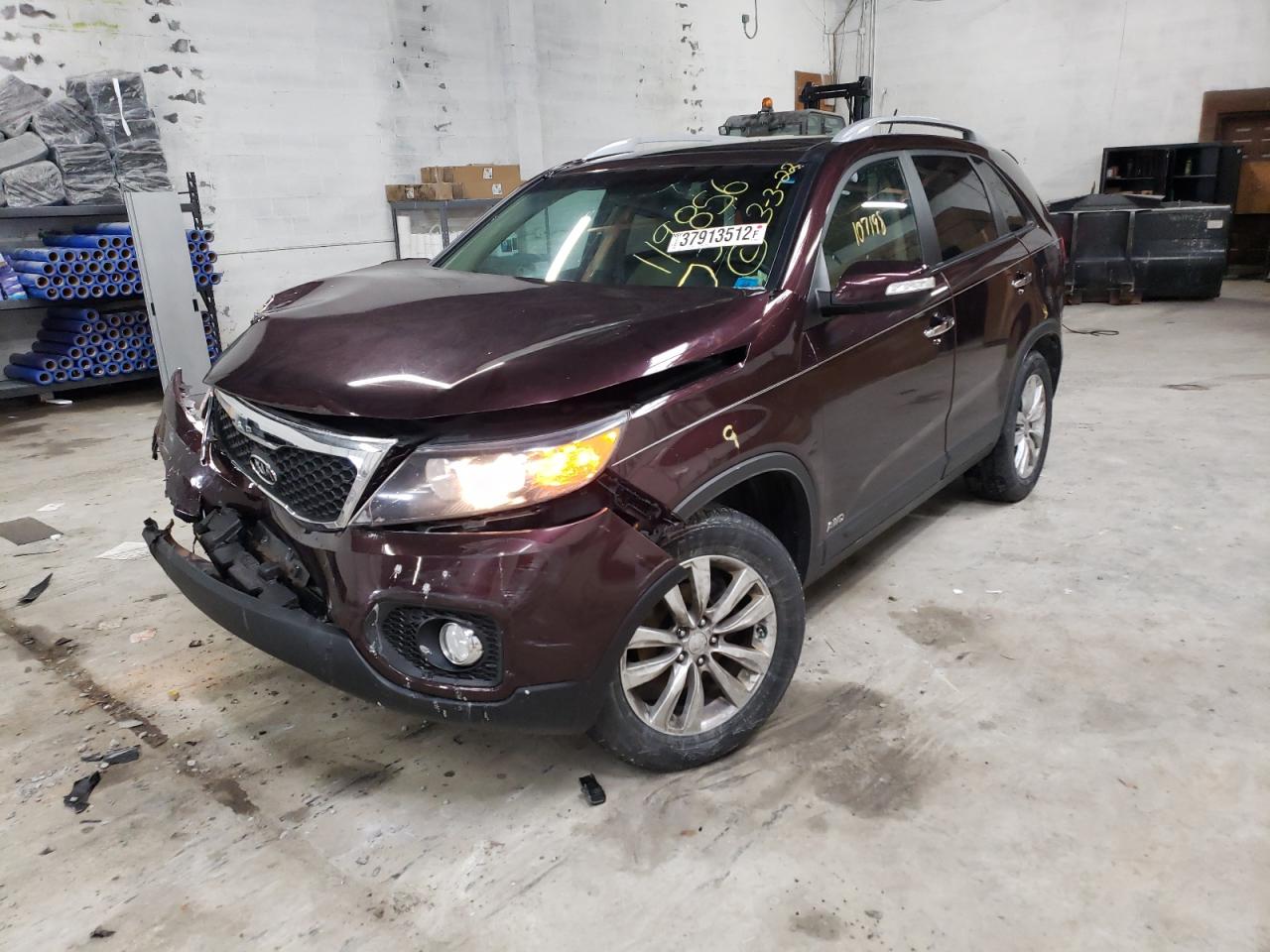 Photo 2 from auction – 2011 KIA SORENTO EX with VIN 5XYKUDA23BG119856