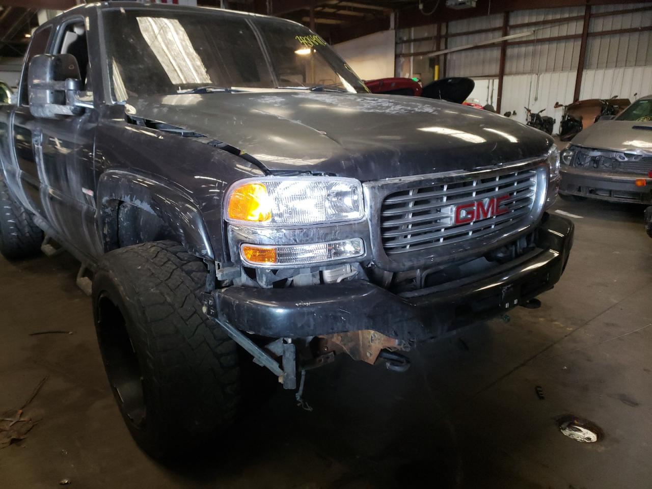 Photo 9 from auction – 2004 GMC SIERRA K25 with VIN 1GTHK29184E215123