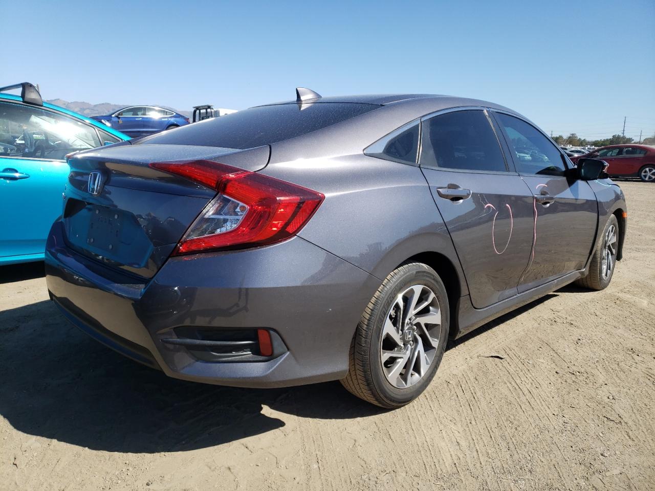 Photo 4 from auction – 2017 HONDA CIVIC EX with VIN 19XFC2F7XHE220105