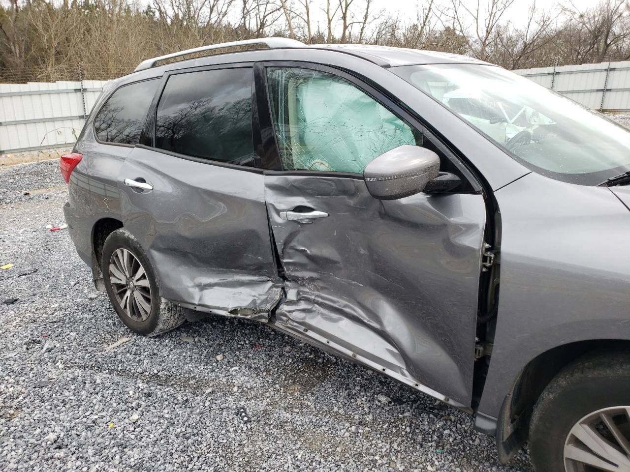 Photo 9 from auction – 2018 NISSAN PATHFINDER with VIN 5N1DR2MN8JC602407