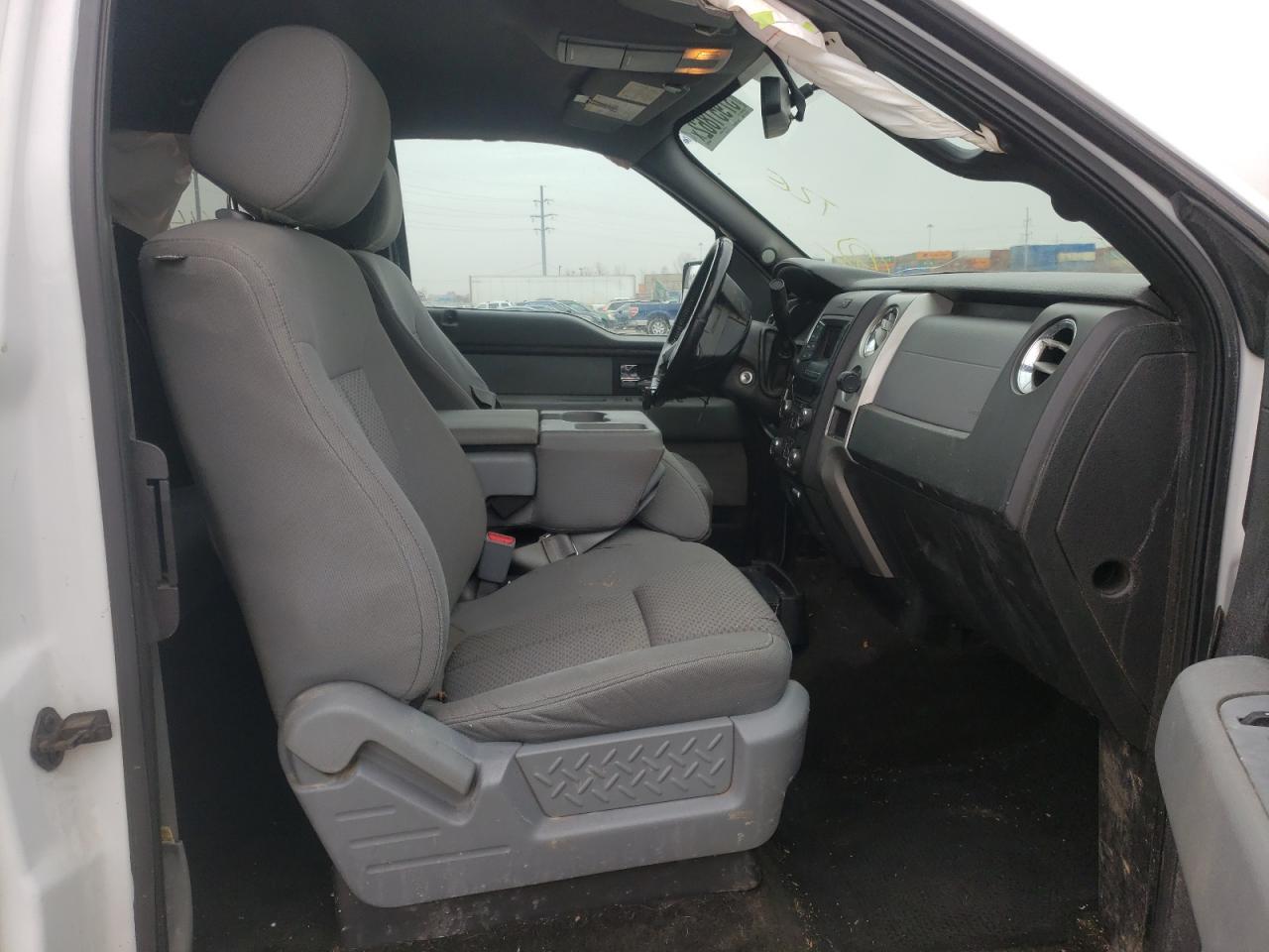 Photo 5 from auction – 2013 FORD F150 SUPER with VIN 1FTFX1EF8DFC41011