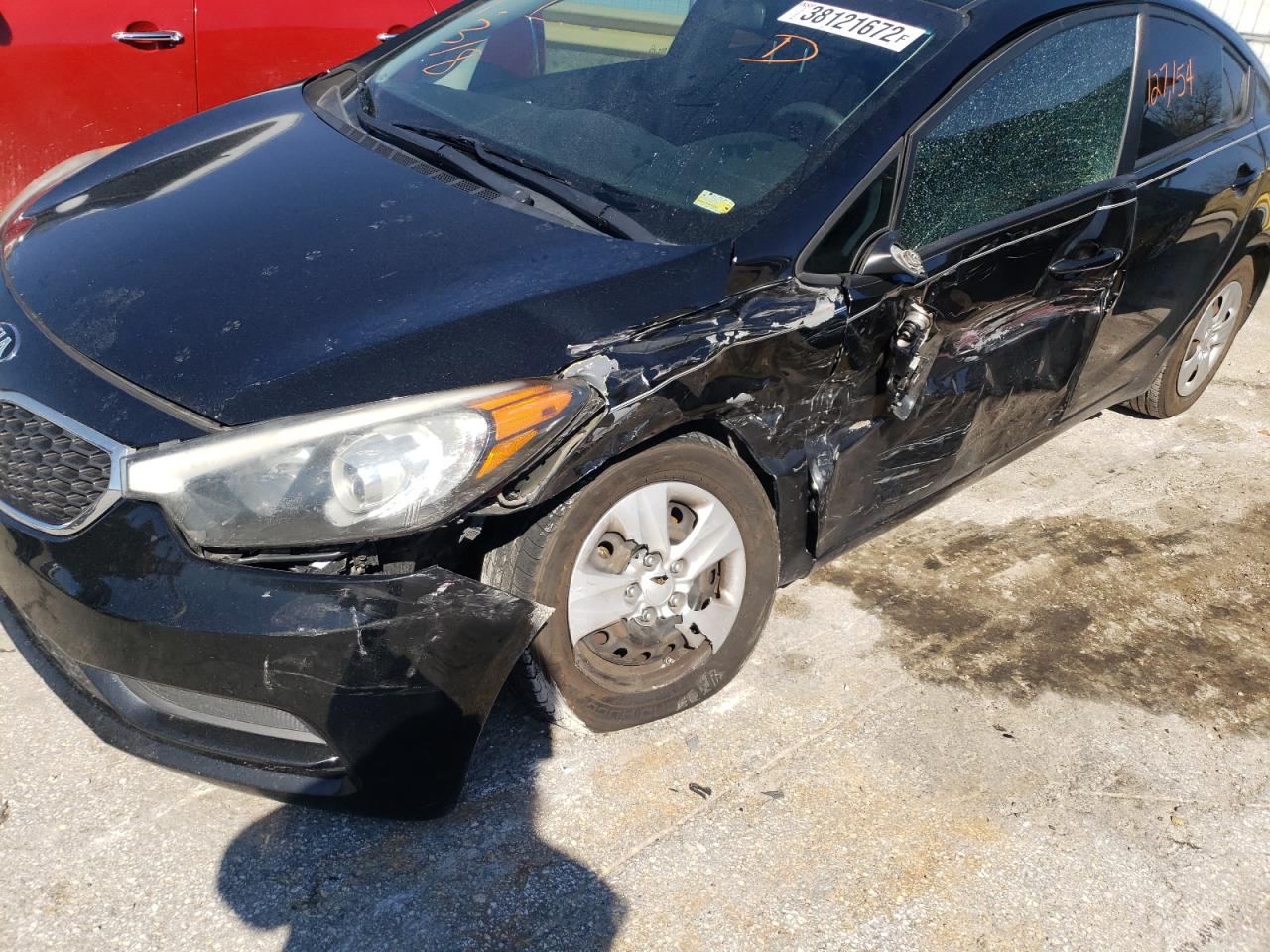 Photo 9 from auction – 2016 KIA FORTE LX with VIN KNAFK4A63G5614811