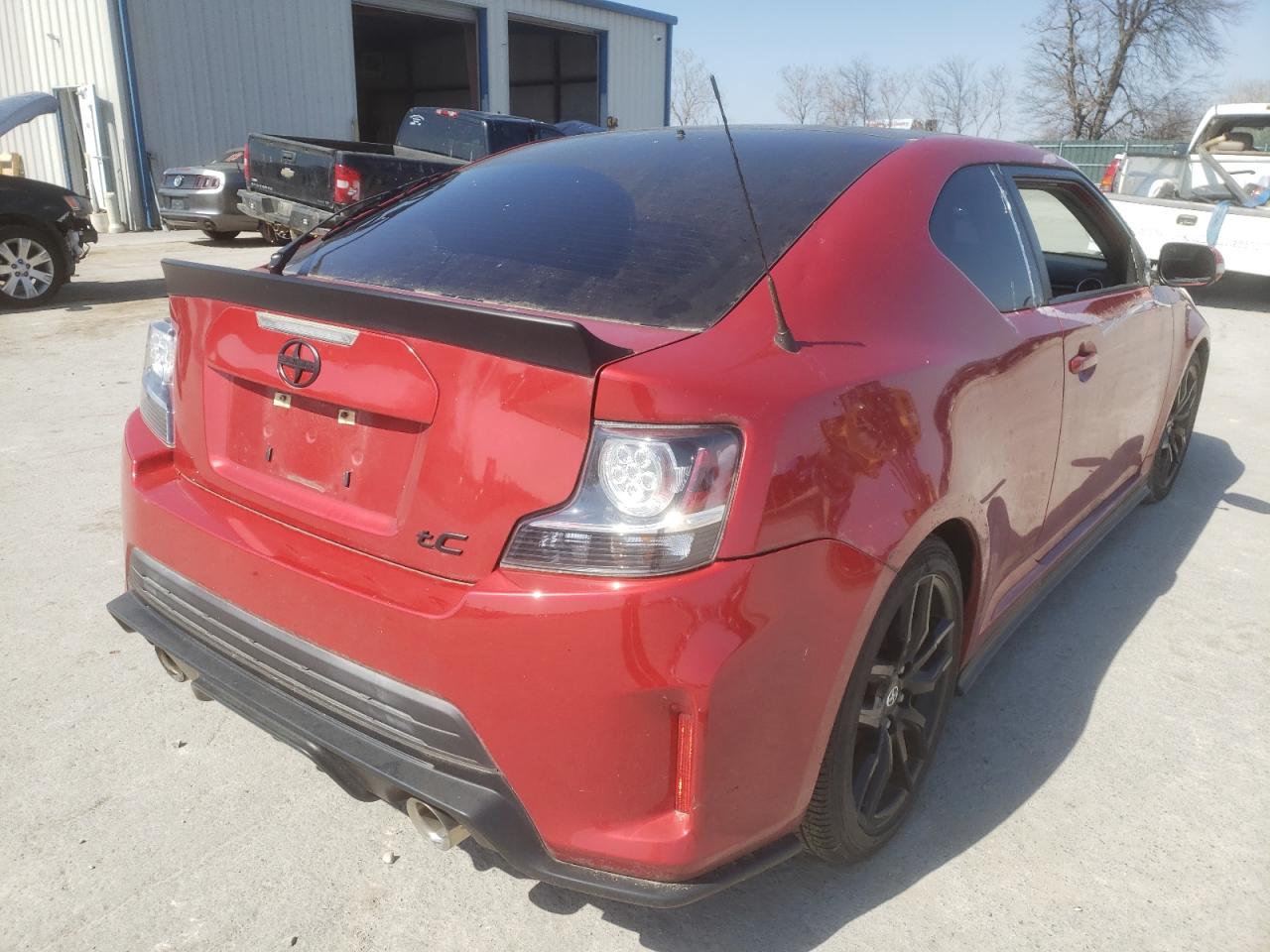 Photo 4 from auction – 2016 TOYOTA SCION TC with VIN JTKJF5C72GJ025925